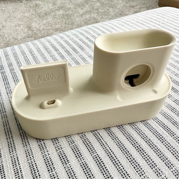 Elago 3 in 1 Charging Station - Picture 2 of 9